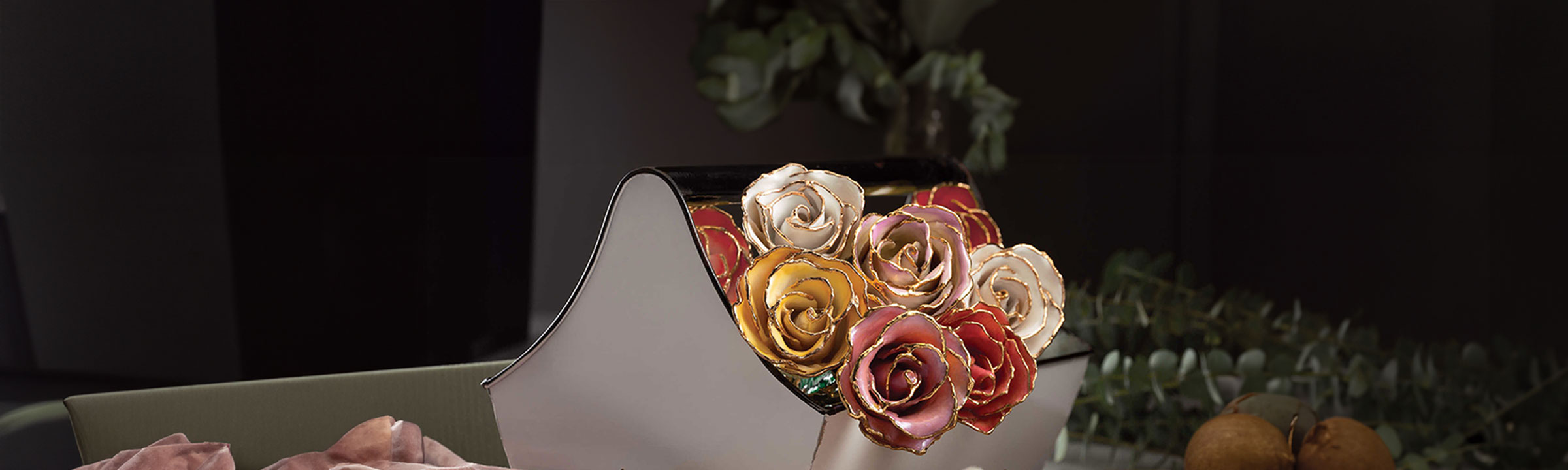 Everlasting Beauty -24K Gold & Platinum Trimmed Roses